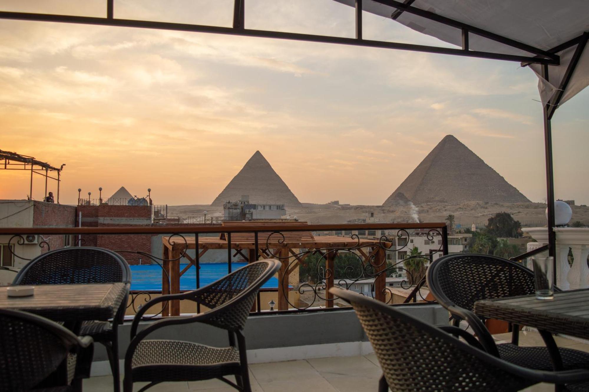 Pyramids Gate Hotel Kafret el-Gabal エクステリア 写真