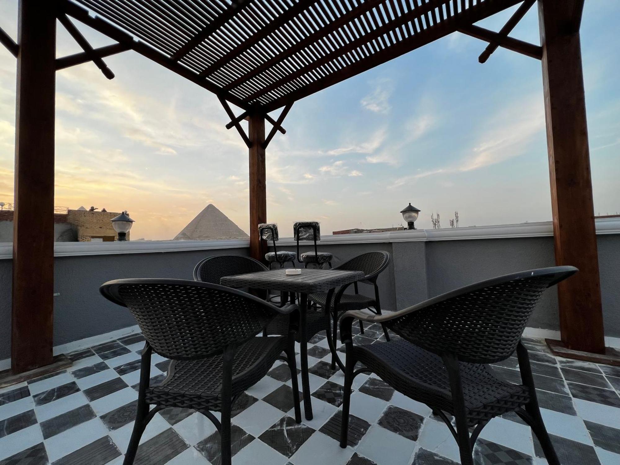 Pyramids Gate Hotel Kafret el-Gabal エクステリア 写真