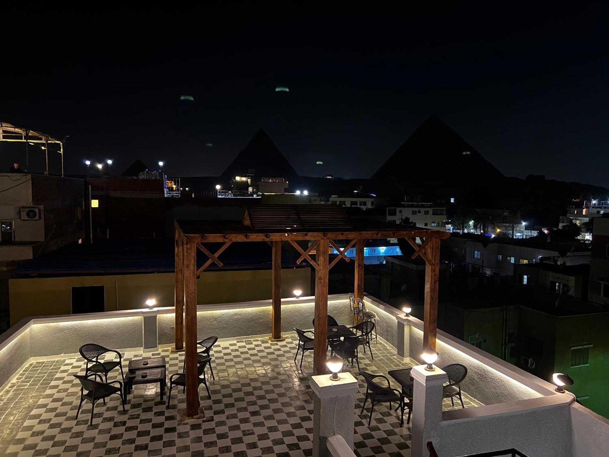 Pyramids Gate Hotel Kafret el-Gabal エクステリア 写真