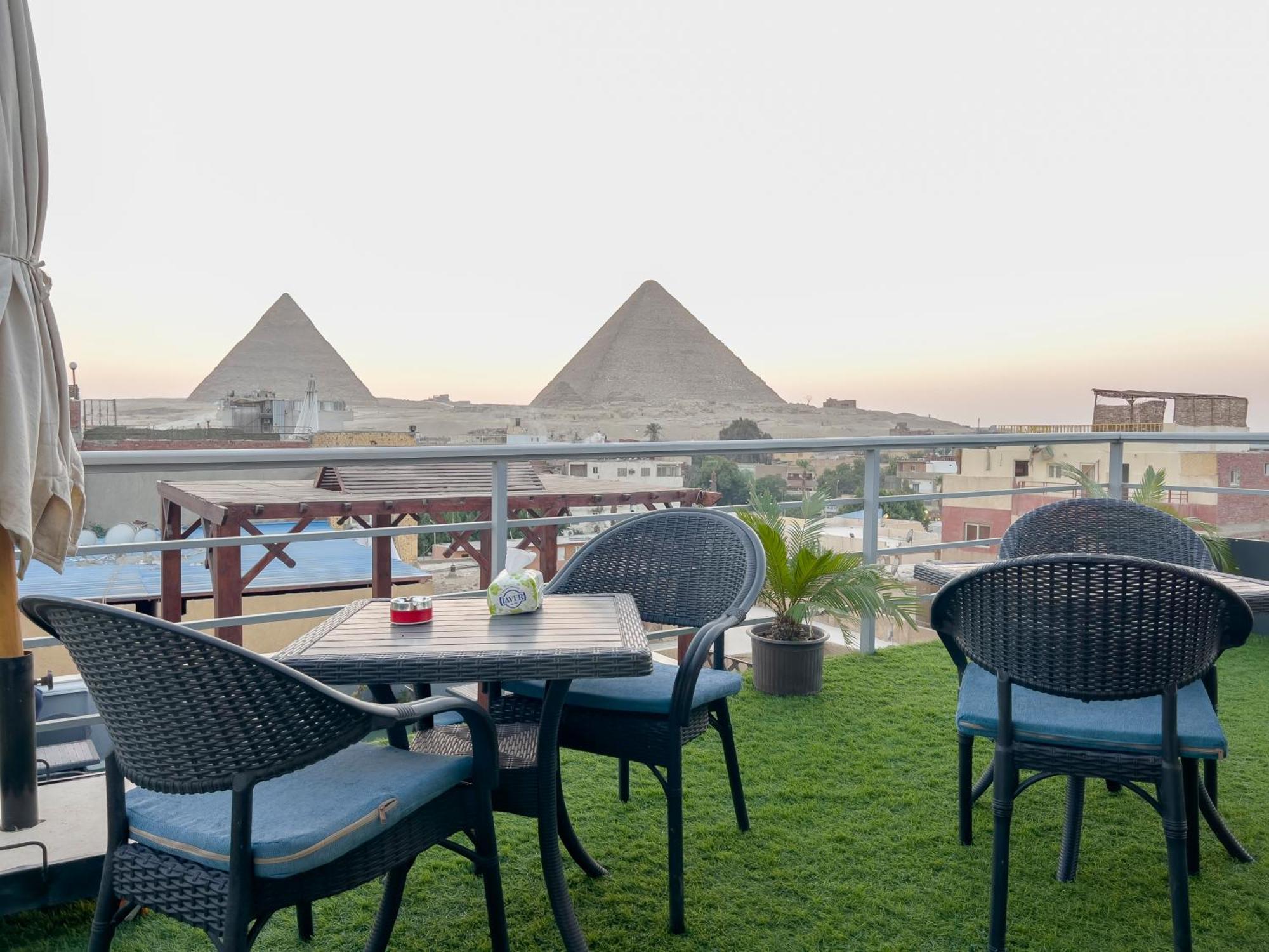 Pyramids Gate Hotel Kafret el-Gabal エクステリア 写真