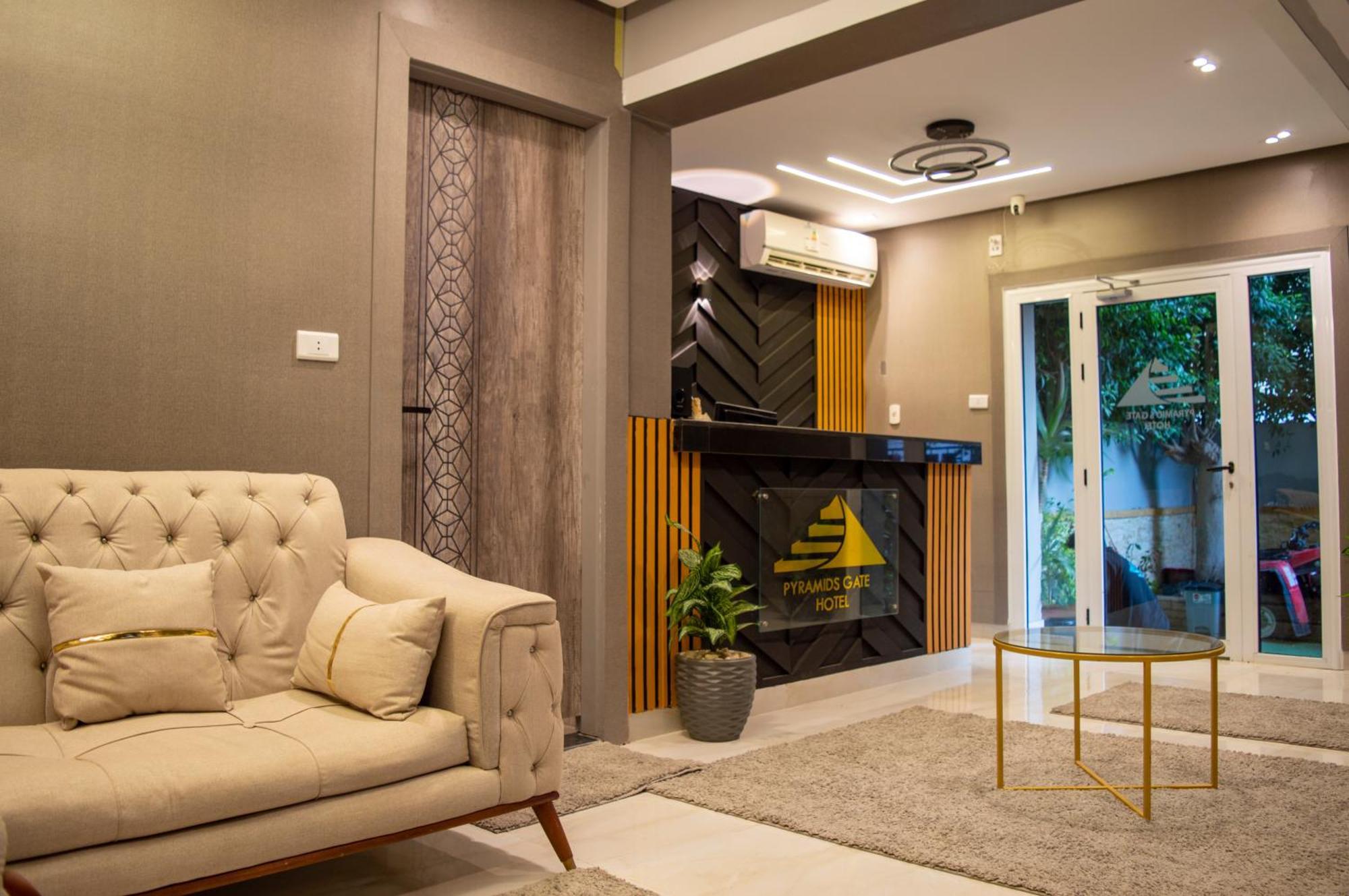 Pyramids Gate Hotel Kafret el-Gabal エクステリア 写真