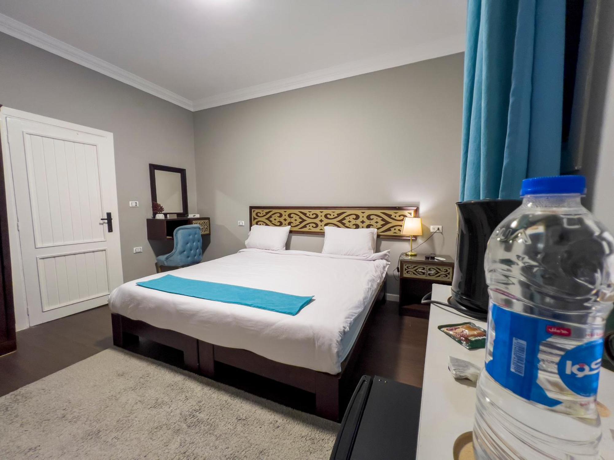 Pyramids Gate Hotel Kafret el-Gabal エクステリア 写真